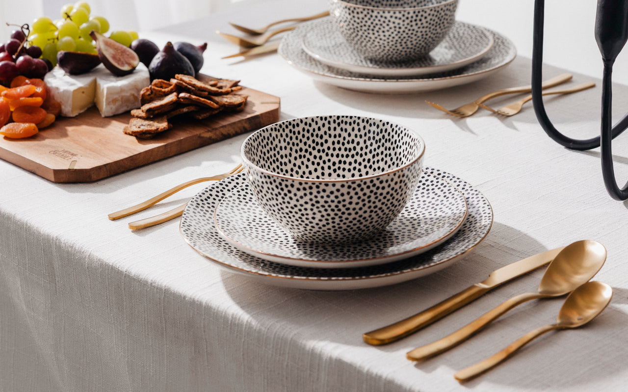 DINNERWARE – Thyme&Table