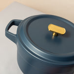 5.5 qt Non-stick Dutch Oven